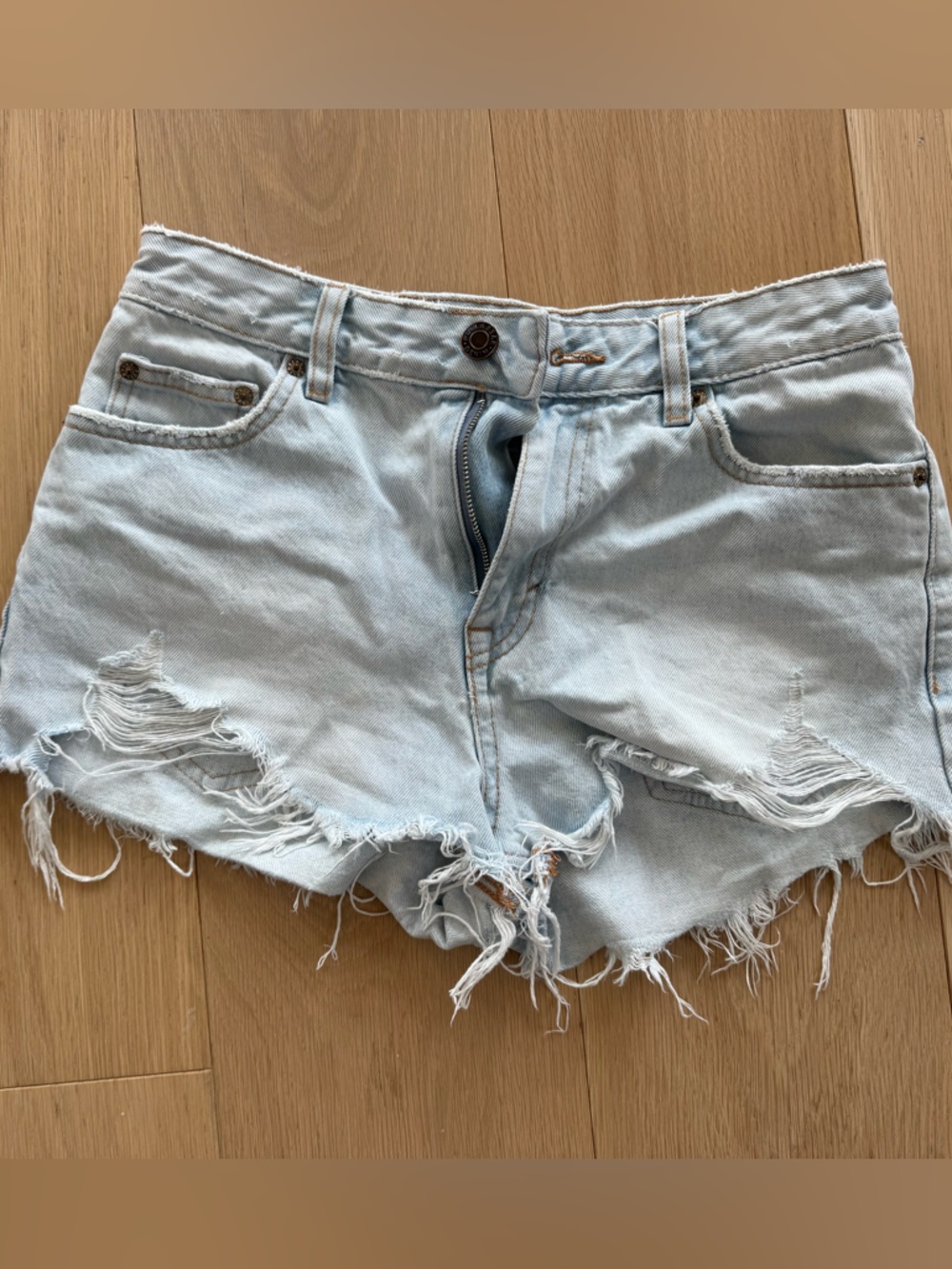 Pull&Bear Light Wash Distressed Denim Cutoff Shorts
